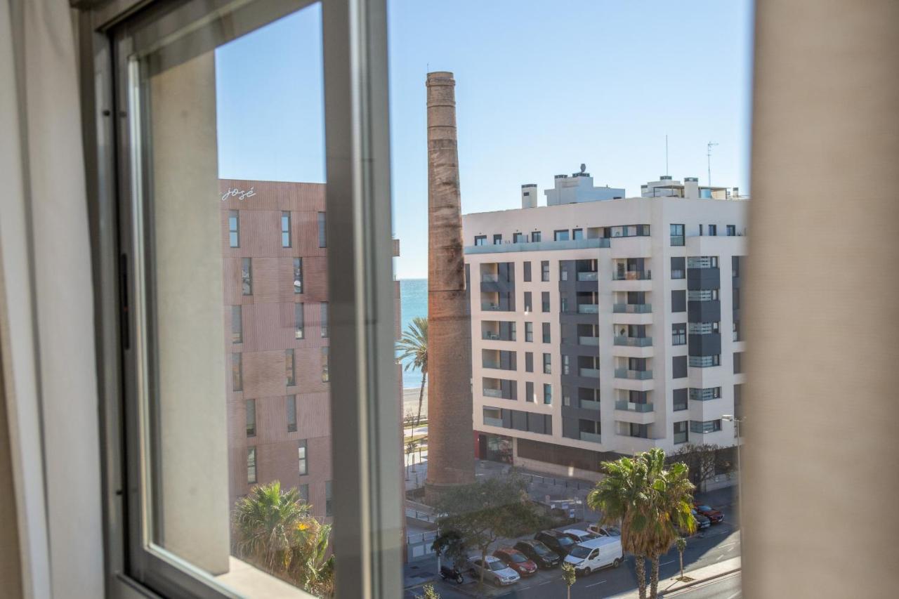 Апартаменты C13 Seaside Malaga With Pool And Parking Экстерьер фото